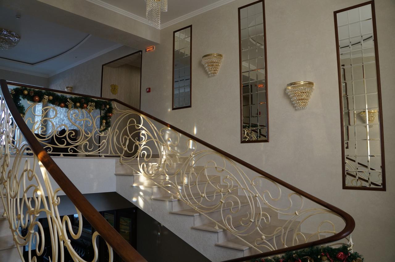 Best Hotel And Restaurant Complex Dunaivtsi Luaran gambar