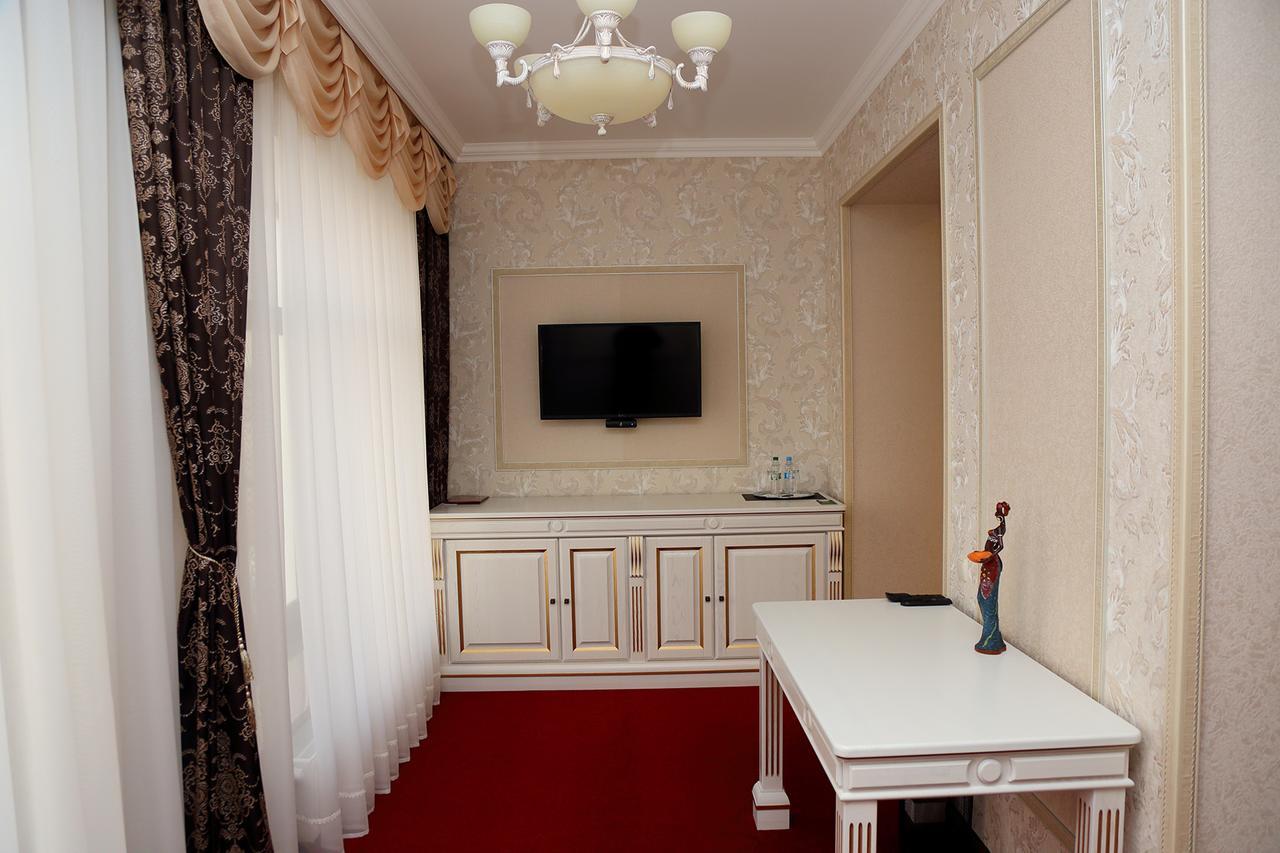 Best Hotel And Restaurant Complex Dunaivtsi Bilik gambar