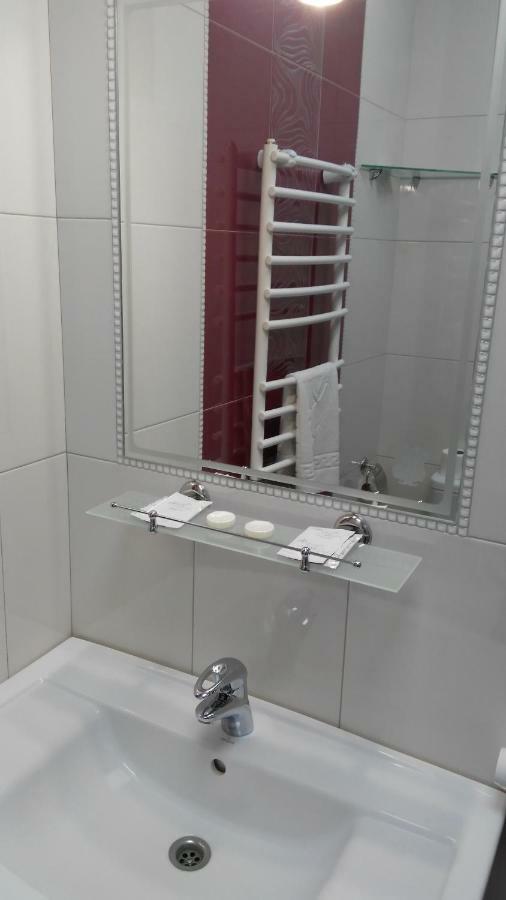 Best Hotel And Restaurant Complex Dunaivtsi Luaran gambar